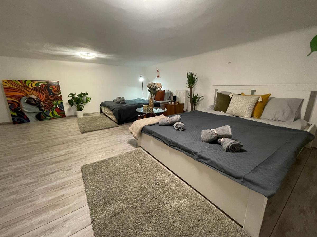 Vintage Home In The Heart Of The City Budapest Bagian luar foto